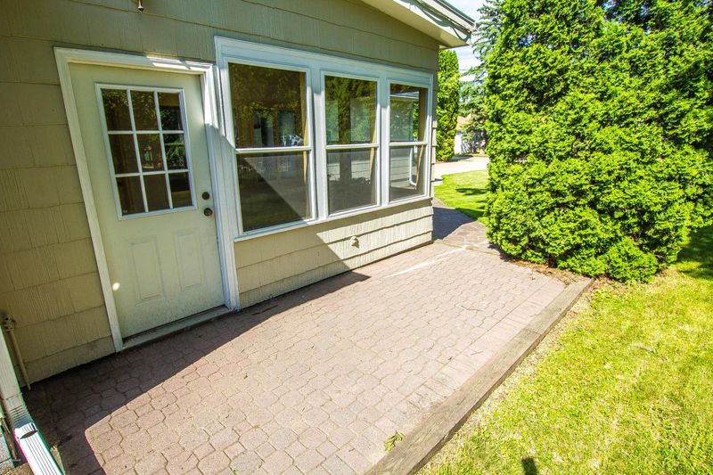 1207 Bryant St, Alexandria, MN 56308