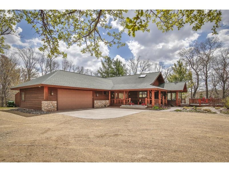 796 211th St, Osceola, WI 54020