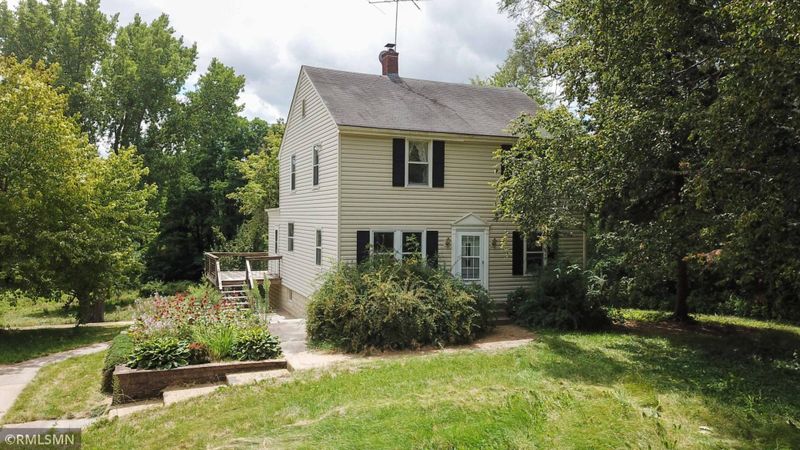 6335 Bailey Rd, Woodbury, MN 55129