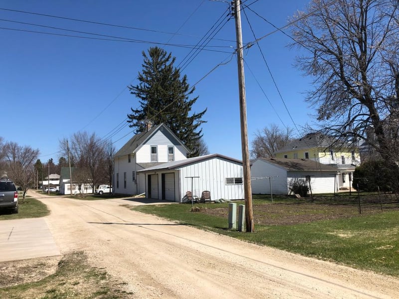 120 Main St W, Elgin, MN 55932