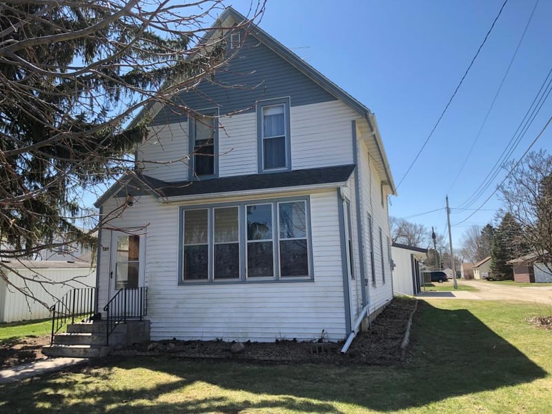 120 Main St W, Elgin, MN 55932