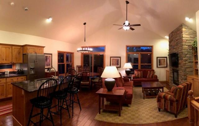 5848 Residence Club Ln, Biwabik, MN 55708