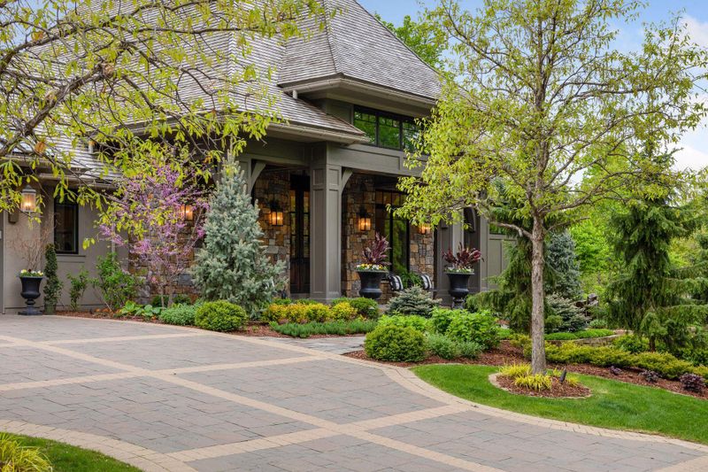 16545 Locust Hills Ter, Wayzata, MN 55391