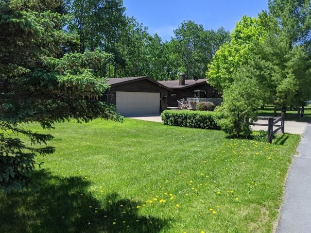 3100 Crescent Dr, International Falls, MN 56649