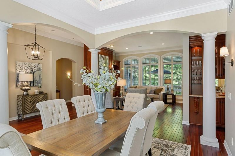 3 Buchal Hts, North Oaks, MN 55127