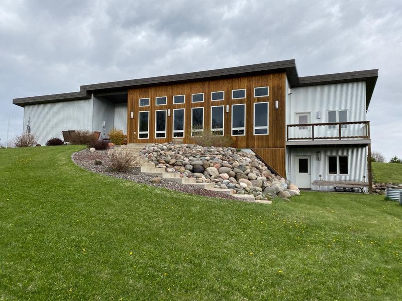 2352 10th St, Cumberland, WI 54829