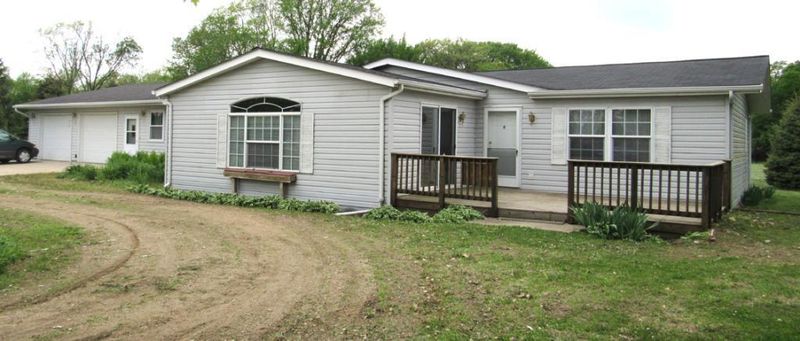 27477 Saddle Hills Dr, New Ulm, MN 56073