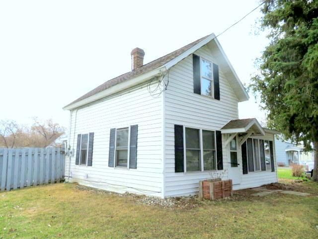 12 Kensington Ave S, Kensington, MN 56343