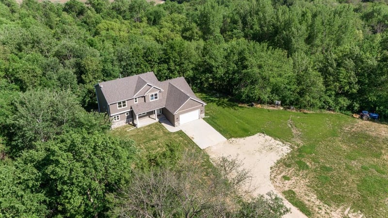 14541 Sherwood Trl, Zumbrota, MN 55992