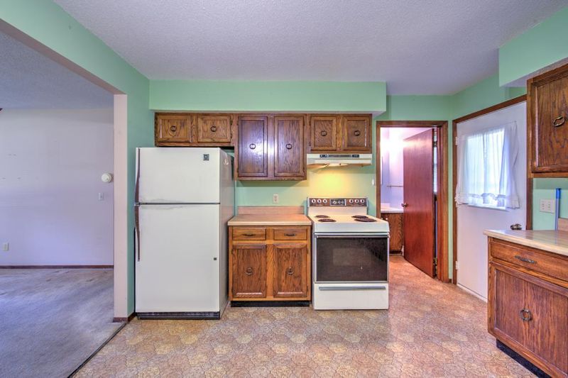 402 7th St #2, Centuria, WI 54824