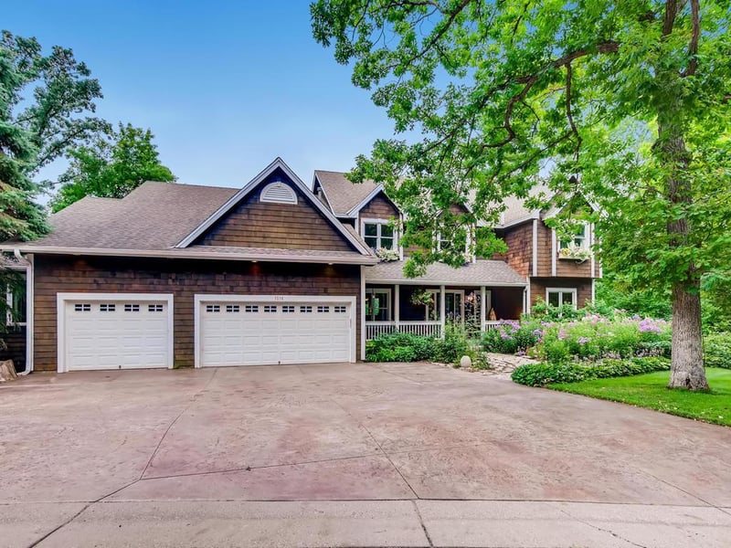 1516 Arden Pl, Arden Hills, MN 55112