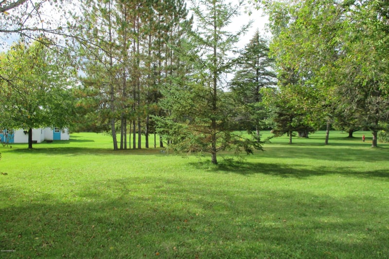 325 NW 2nd St, Mcintosh, MN 56556