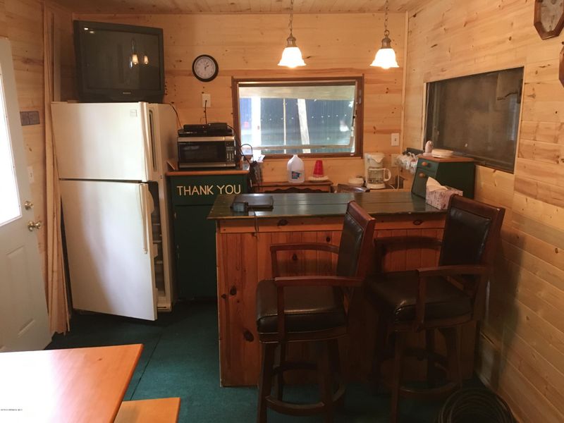 13th Ave SW, Baudette, MN 56623