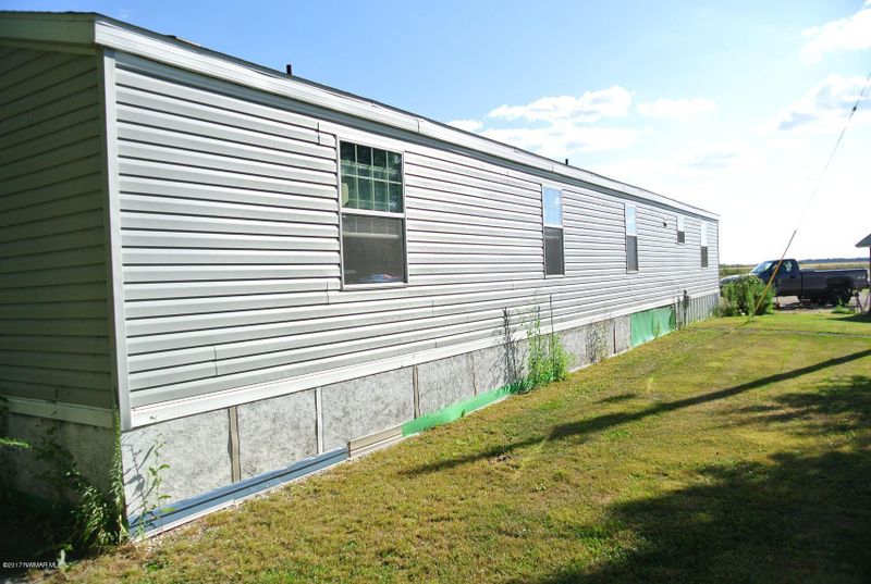 10452 Us 59 Hw SE, Thief River Falls, MN 56701