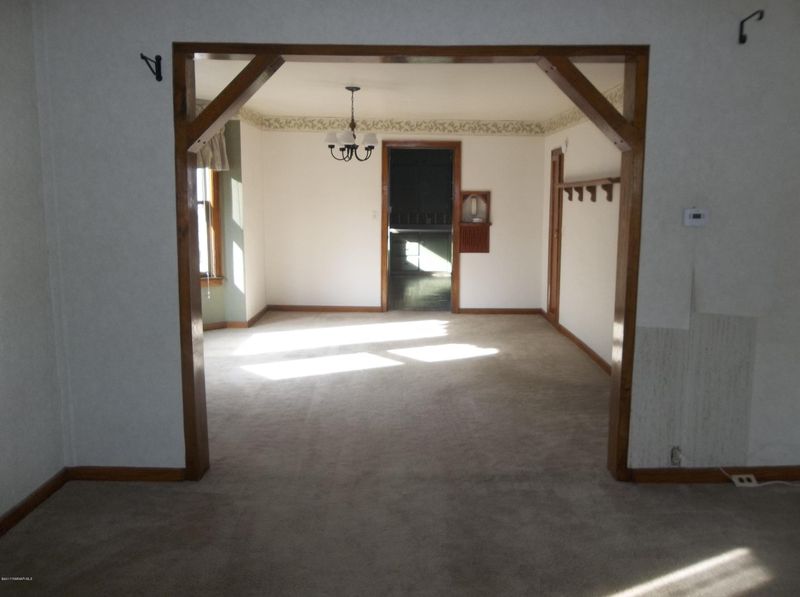 215 Kendall Ave S, Thief River Falls, MN 56701