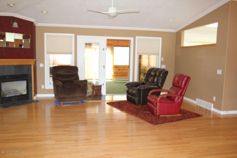 115 Main St E, Saint Hilaire, MN 56754