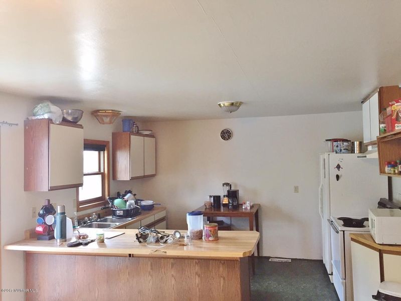 112 Maple Ave NE, Cass Lake, MN 56633
