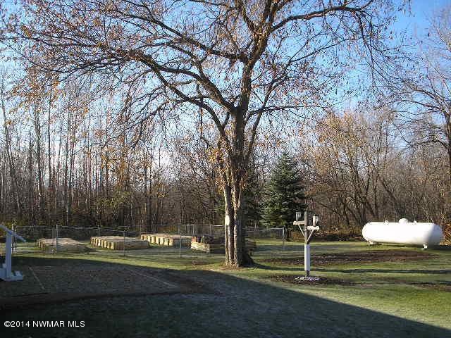 39483 County 8 Rd, Wannaska, MN 56761