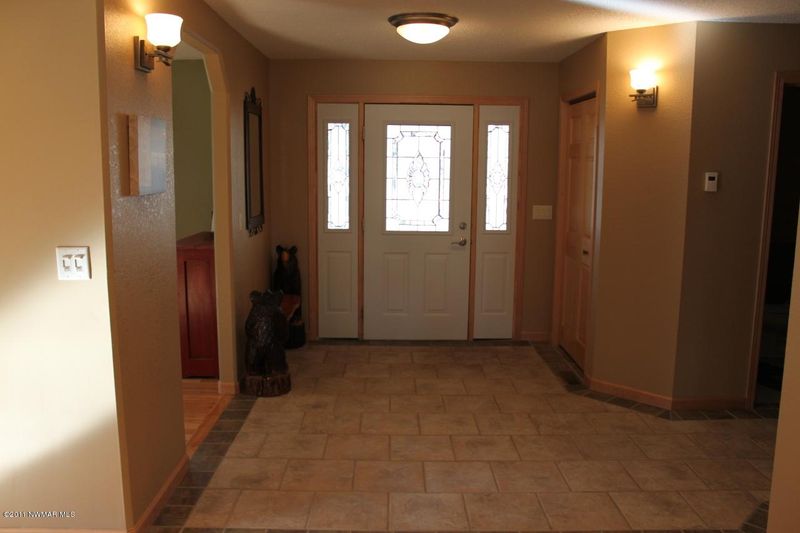 414 Chickadee Ln, Bemidji, MN 56601