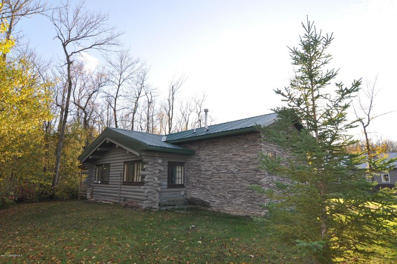2663 Wigwam Loop NW, Baudette, MN 56623