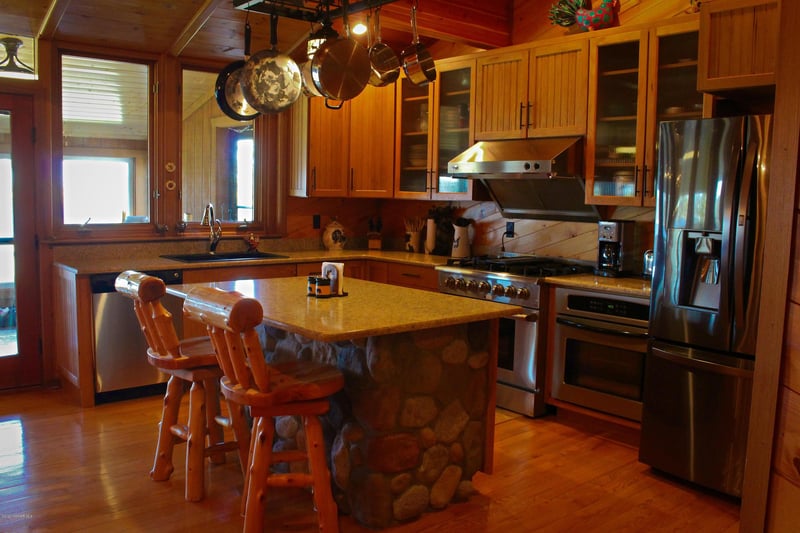 1424 St Hwy 172 NW, Baudette, MN 56623