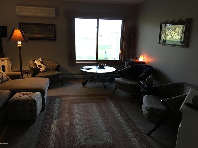 157 Elm Dr, Warroad, MN 56763