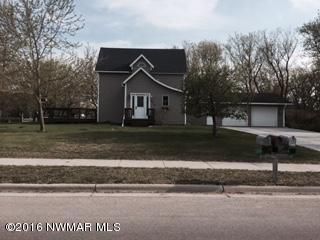 1014 Center St E, Roseau, MN 56751