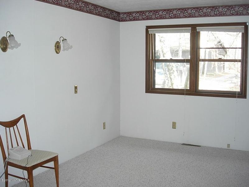51325 Tanager Dr, Bemidji, MN 56601