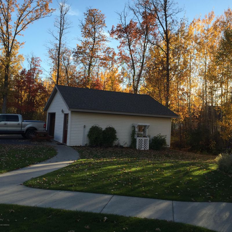 3411 Highland Dr NE, Bemidji, MN 56601