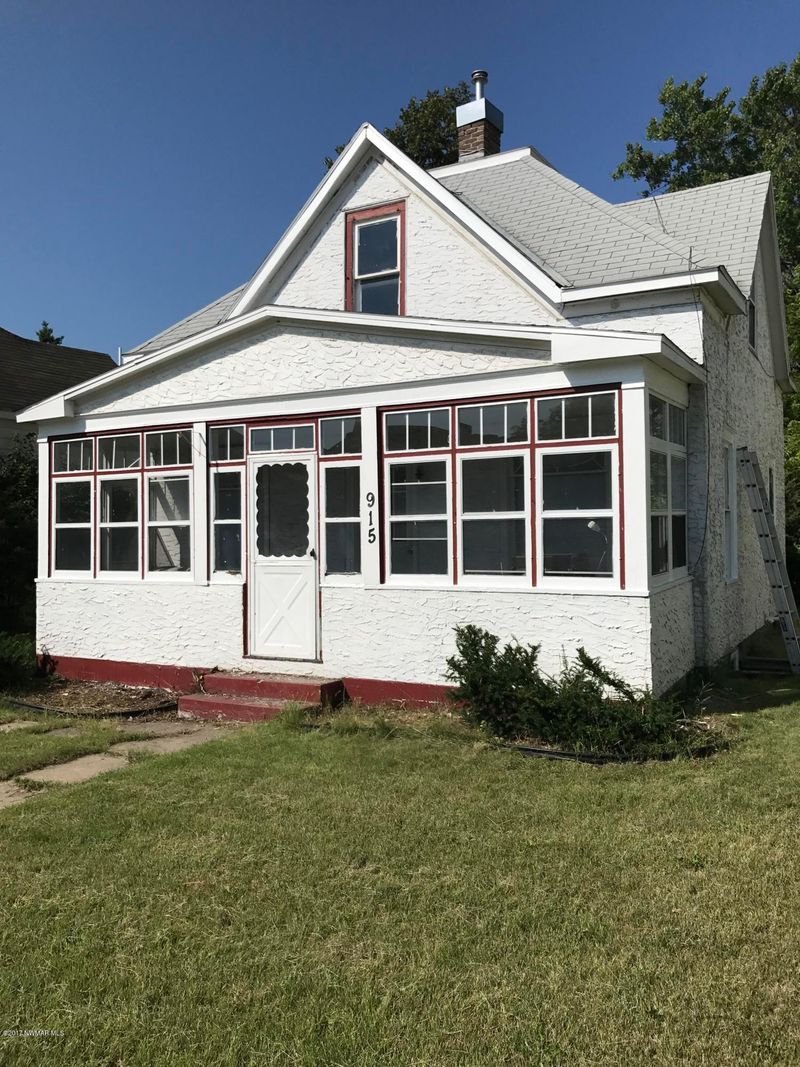 915 Bemidji Ave, Bemidji, MN 56601