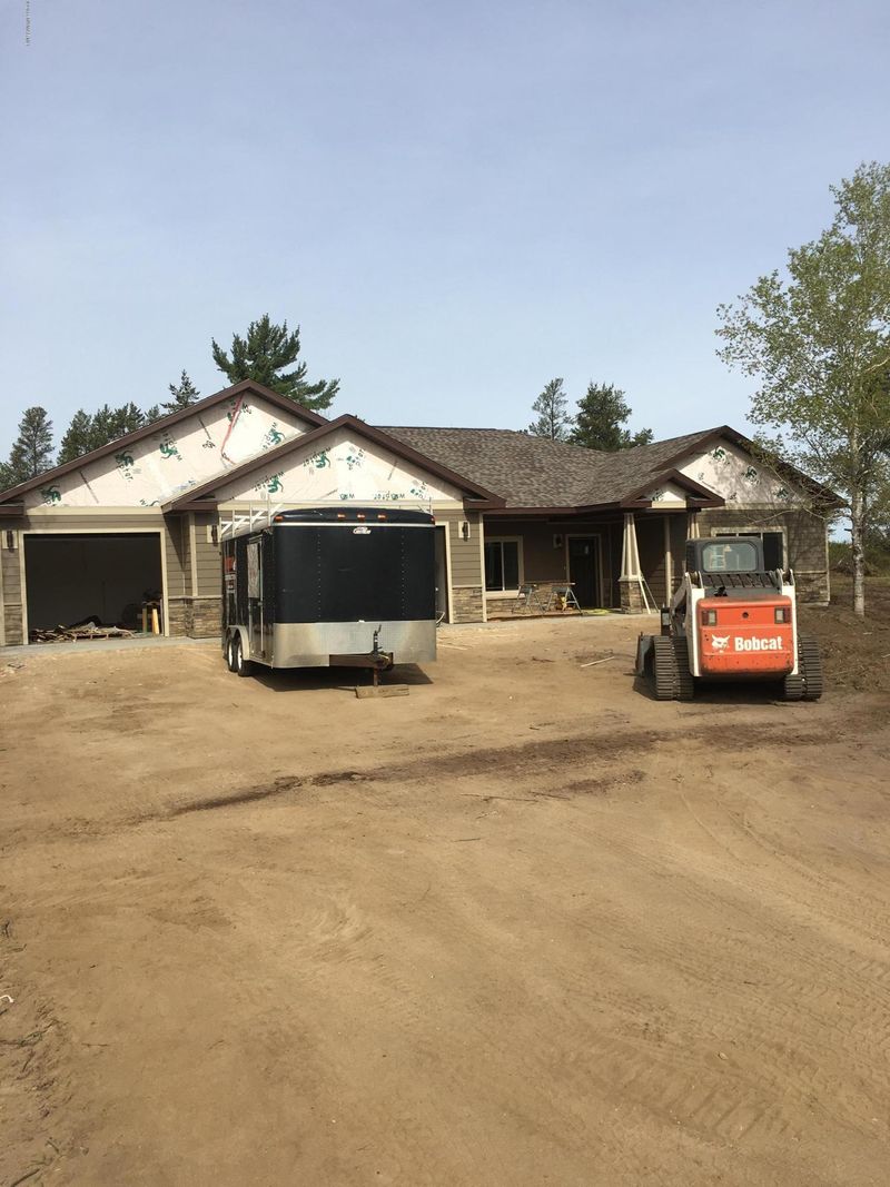 8027 Valdez Dr, Bemidji, MN 56601