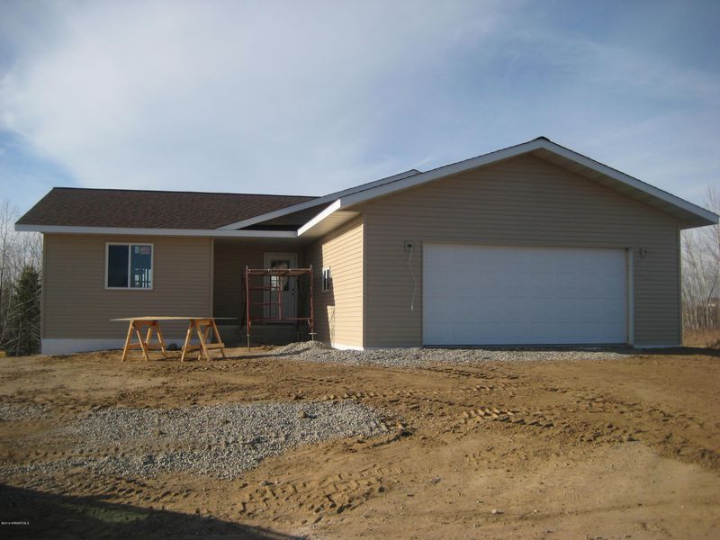 2039 Doris Ct SW, Bemidji, MN 56601