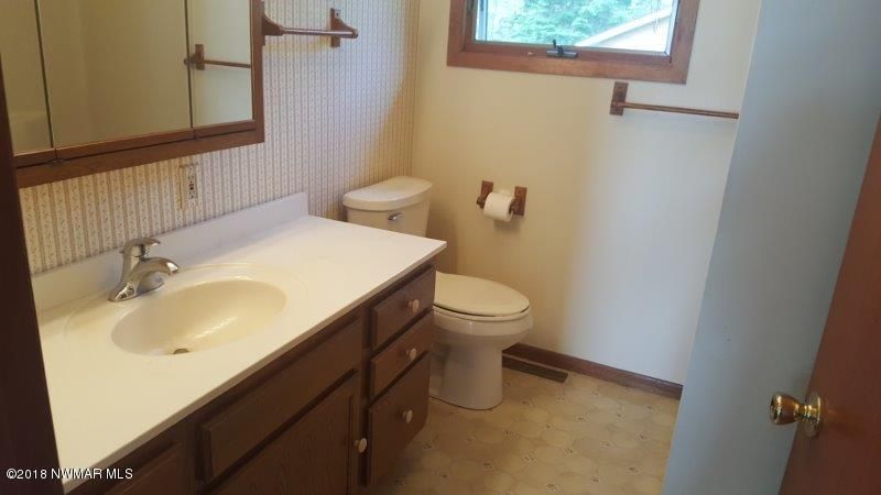 49814 Thistle Dr, Bemidji, MN 56601