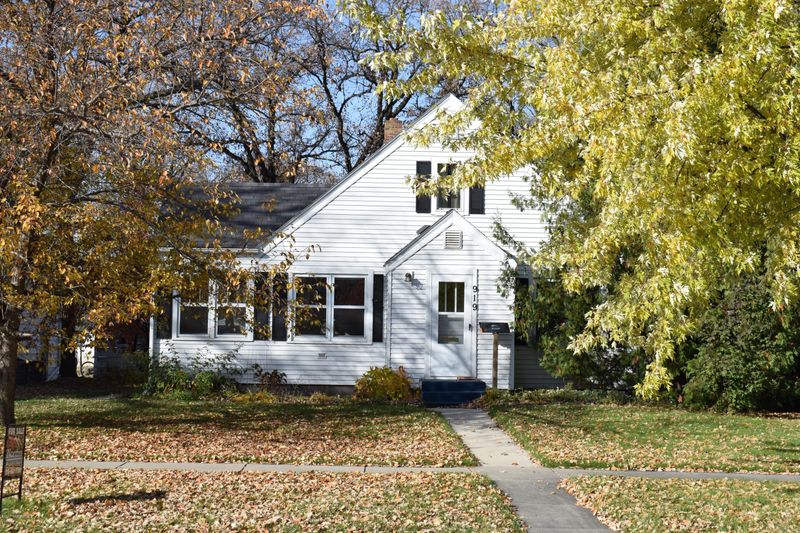 919 N Labree Ave, Thief River Falls, MN 56701
