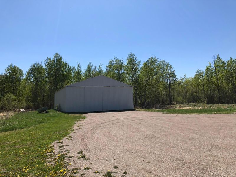 60314 340th St, Warroad, MN 56763