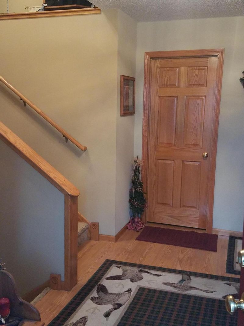 1510 Meadowlark Ct, Thief River Falls, MN 56701