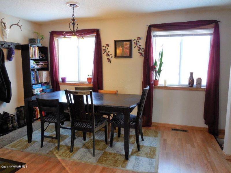 303 Stoner Ave NE, Bemidji, MN 56601