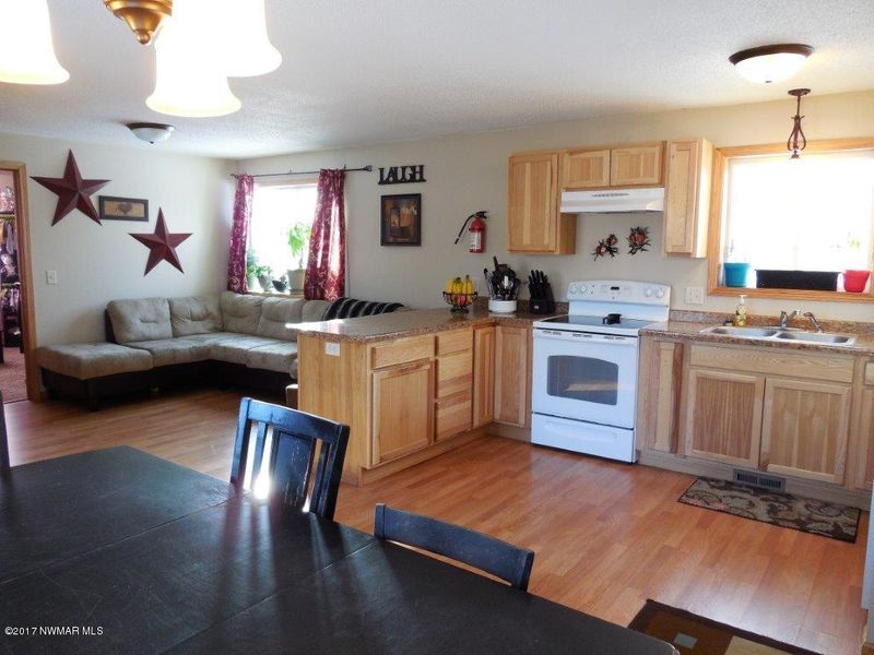 303 Stoner Ave NE, Bemidji, MN 56601