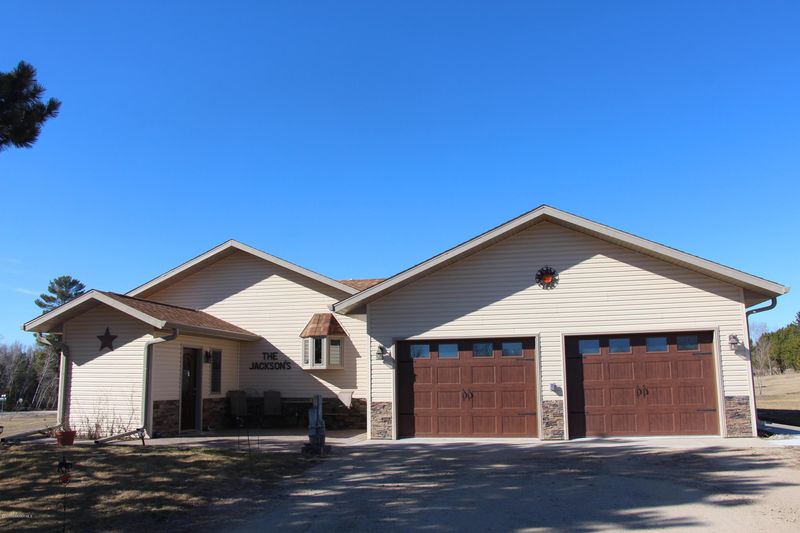 21909 510 St, Bemidji, MN 56601