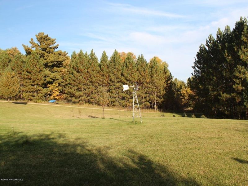 11021 Hillcrest Dr, Bemidji, MN 56601