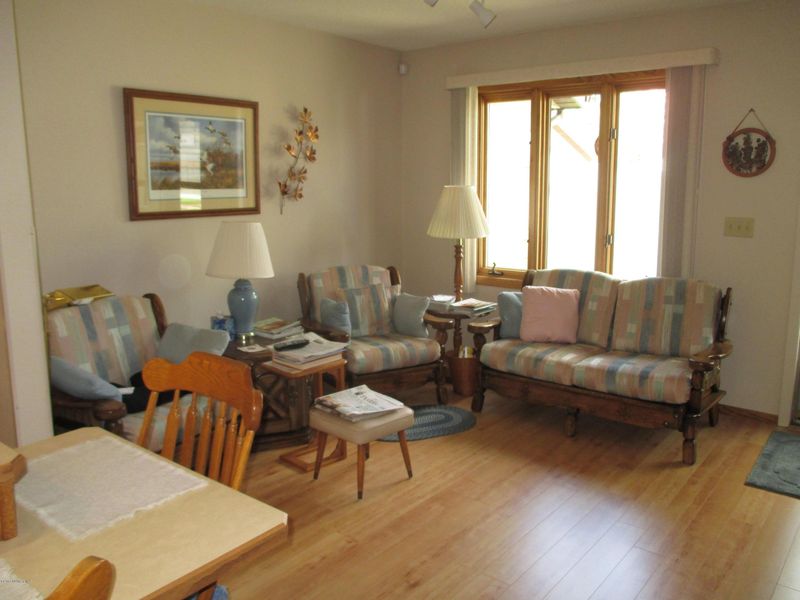 805 Park Ave NW, Bemidji, MN 56601