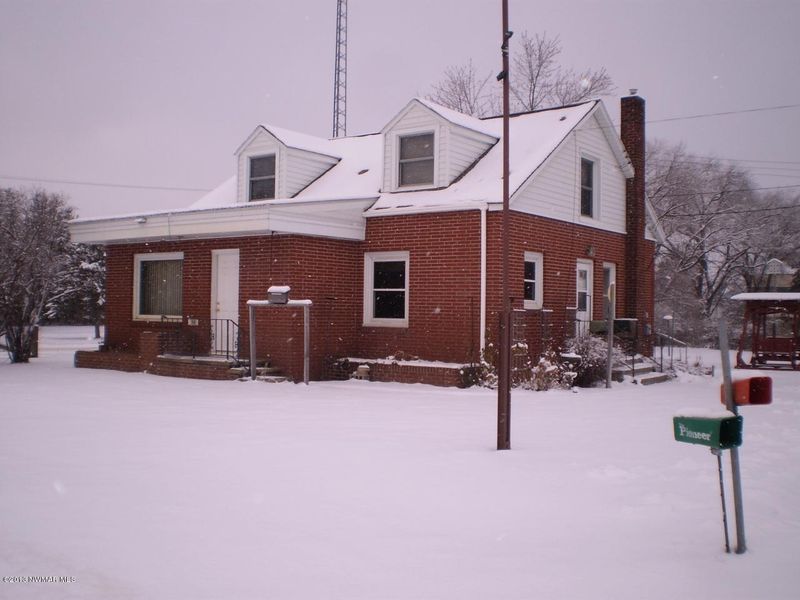 623 3rd St NW, Cass Lake, MN 56633