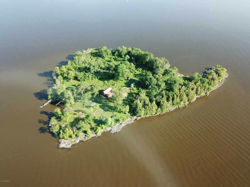 1 Honeymoon Island, Angle Inlet, MN 56711