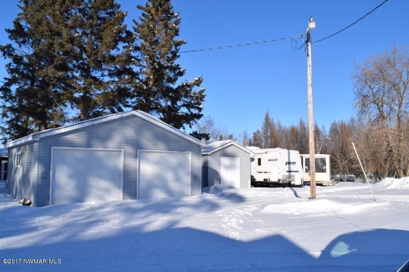 1329 Balsam Rd NW, Bemidji, MN 56601