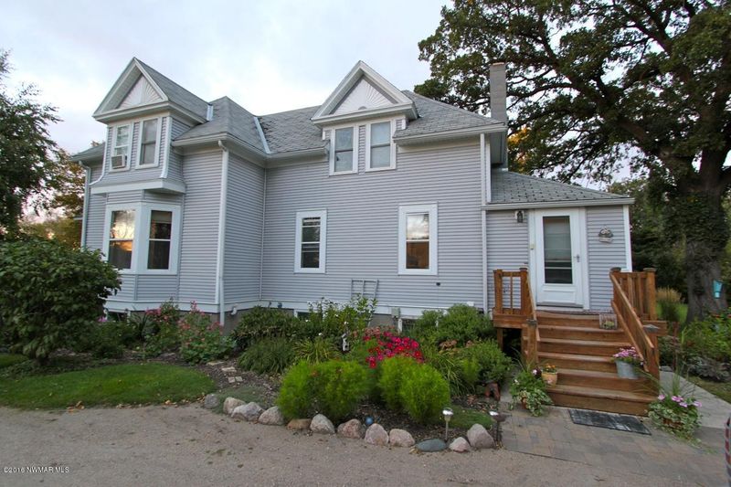 406 Red Lake Blvd, Thief River Falls, MN 56701