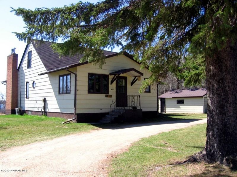 488 Elm St, Tenstrike, MN 56685
