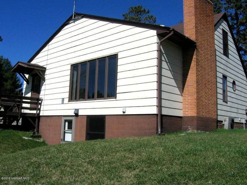 488 Elm St, Tenstrike, MN 56685