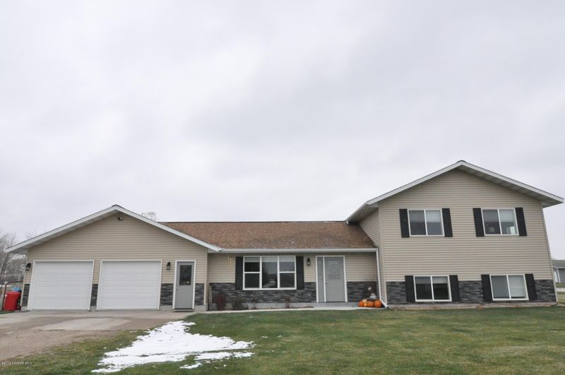 29797 400th Ave, Roseau, MN 56751