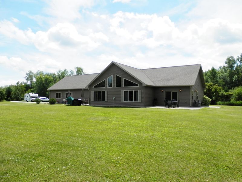 10197 Lamon Rd NE, Bemidji, MN 56601
