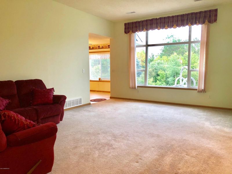 3020 NW Park Ave, Bemidji, MN 56601